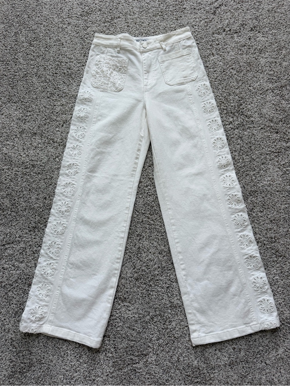AND NOW THIS White Eyelet Wide Leg Jeans Sz 25 Denim Boho Cottagecore